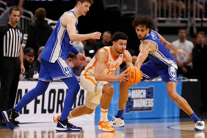 Olivier Nkamhoua, Tennessee F